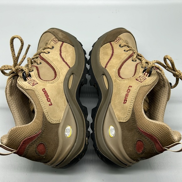 Lowa Tempest Hiking Shoes like new condition - Picture 6 of 8